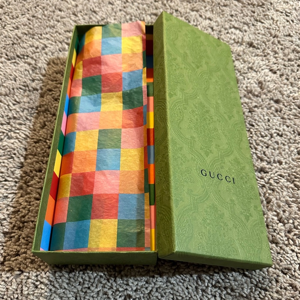Gucci Box With Colorful Checkered Inside - Picture 2 of 7
